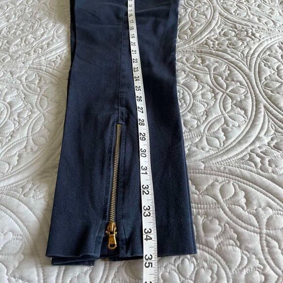 DKNY Women's Dark Blue Skinny Elastic Pants  zipper at the Bottom  size 6 - Picture 5 of 13